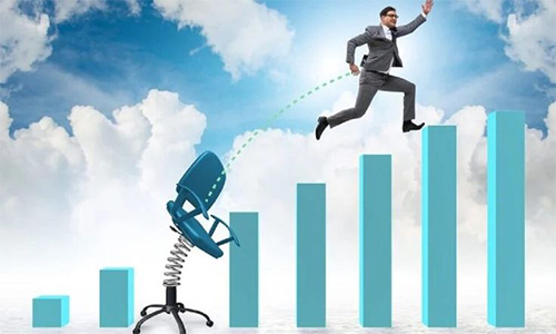 Navigating the Banking Job Market: Tips for Recent Graduates